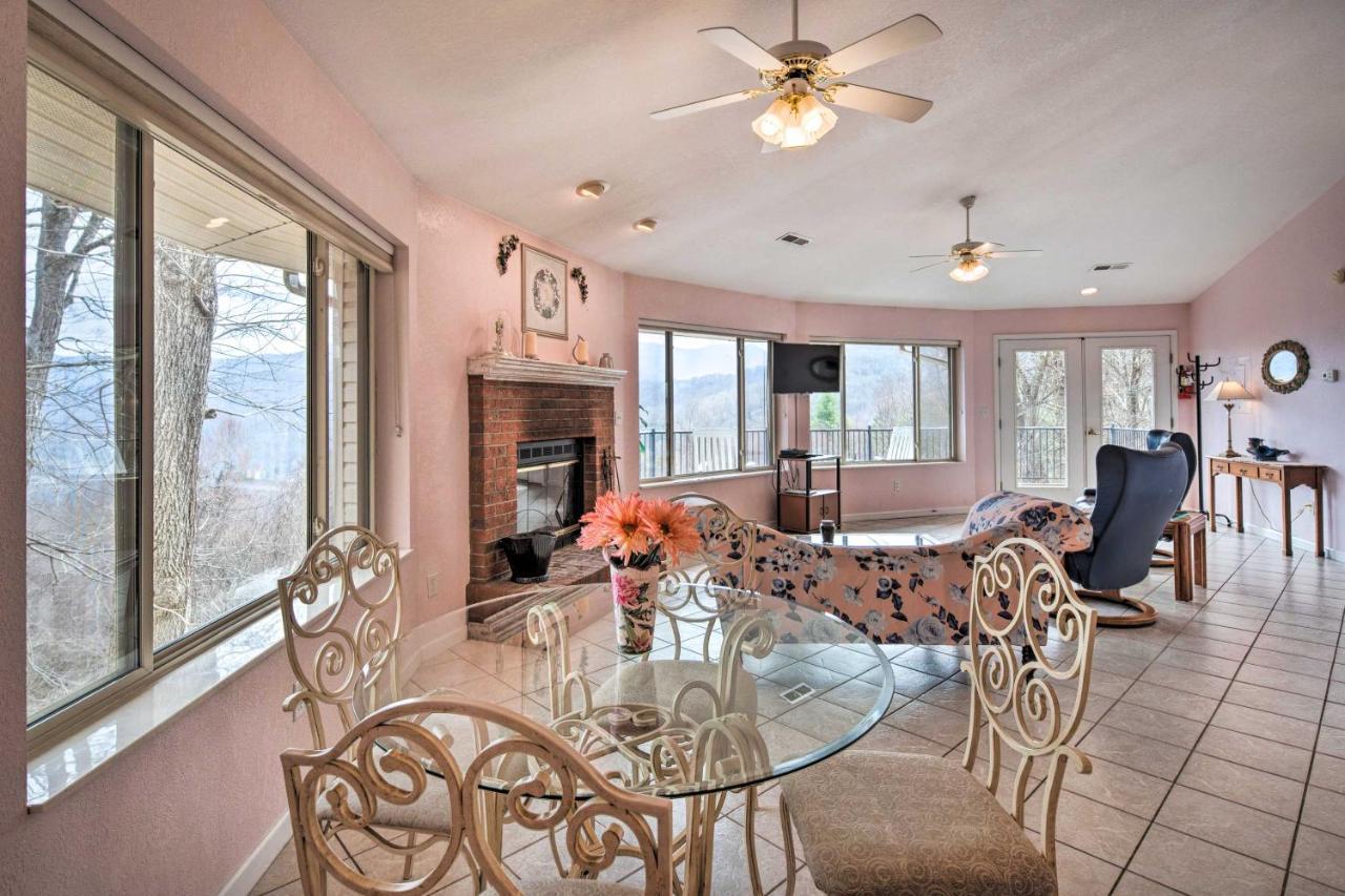 Charming Burnsville Apt With Mountain Views And Deck! Экстерьер фото