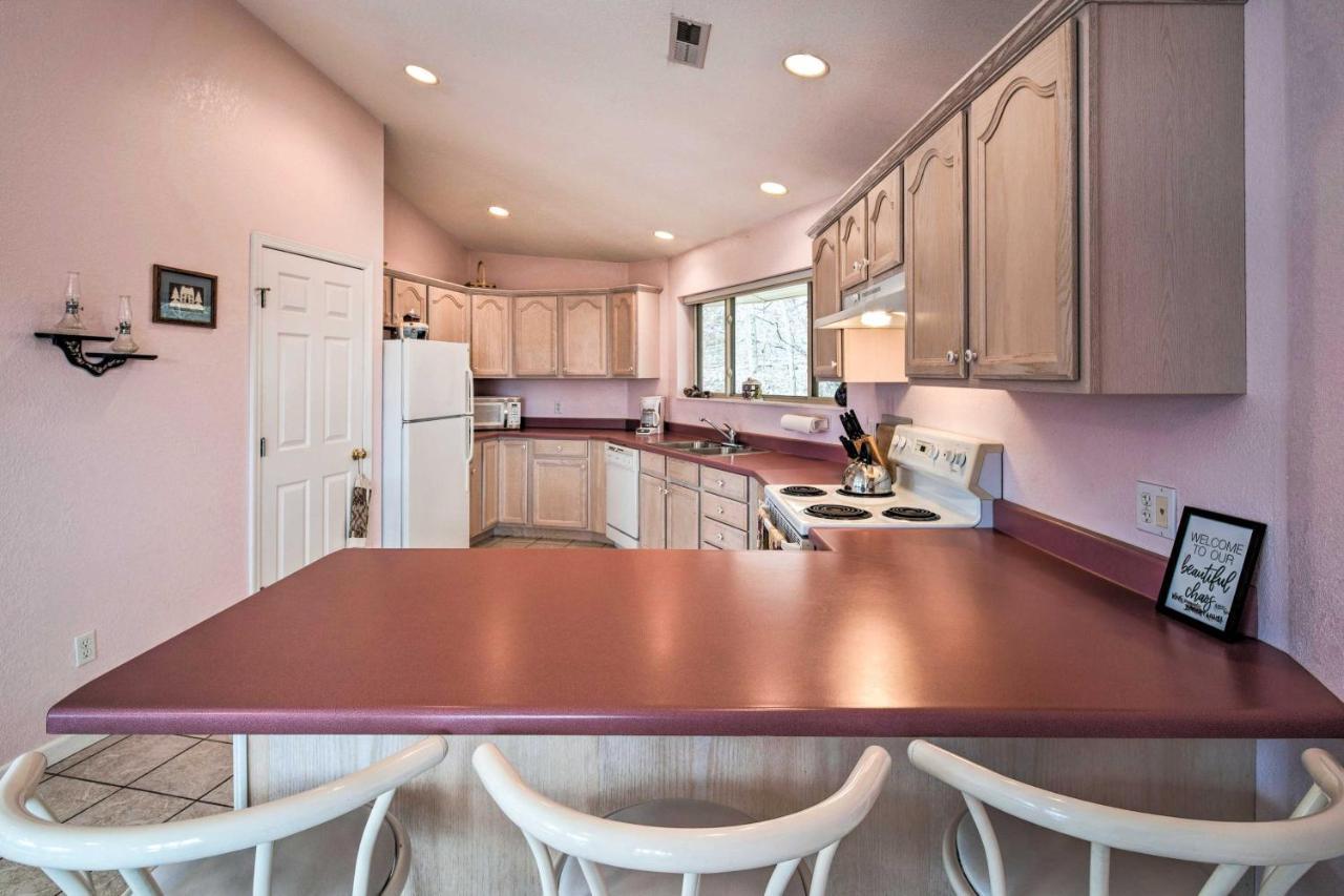 Charming Burnsville Apt With Mountain Views And Deck! Экстерьер фото